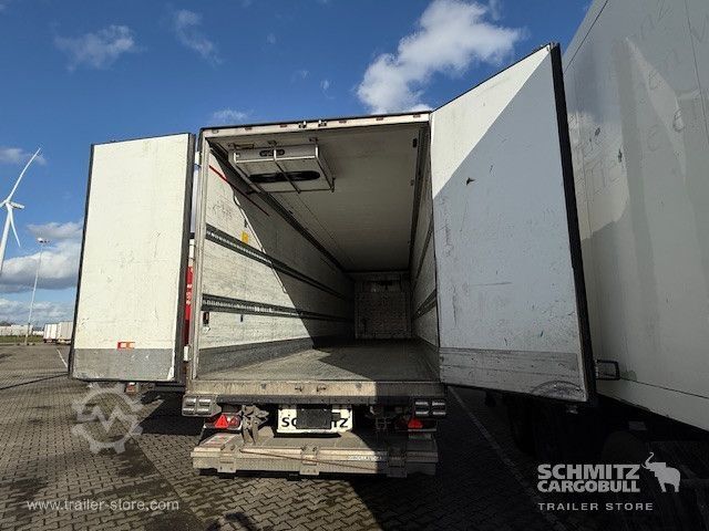 Reefer semitrailer Schmitz Cargobull Tiefkühler Multitemp Ladebordwand