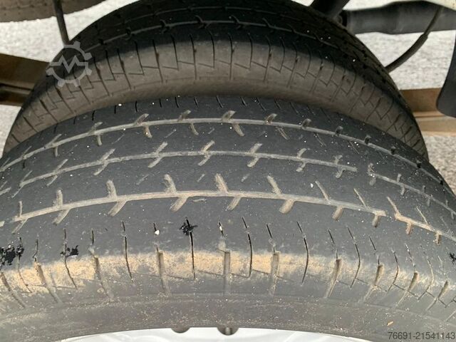 Compact van Ford Transit 350 Gemellato con Cassone Fisso