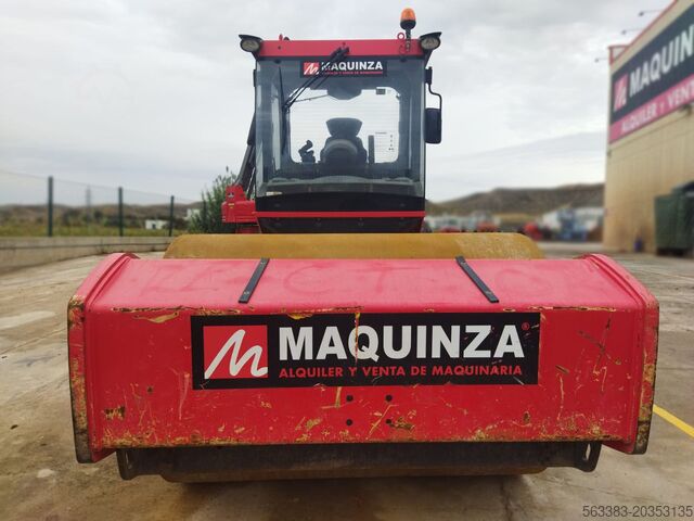 Single drum roller BOMAG BW216D5