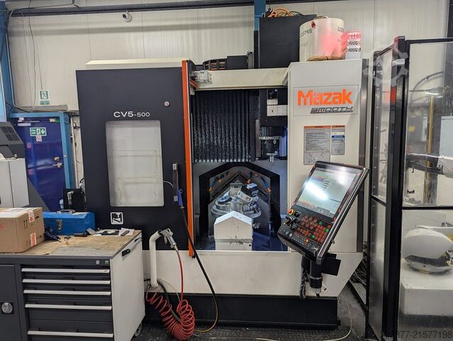 Universal-Bearbeitungszentrum MAZAK VARIAXIS CV 5 500