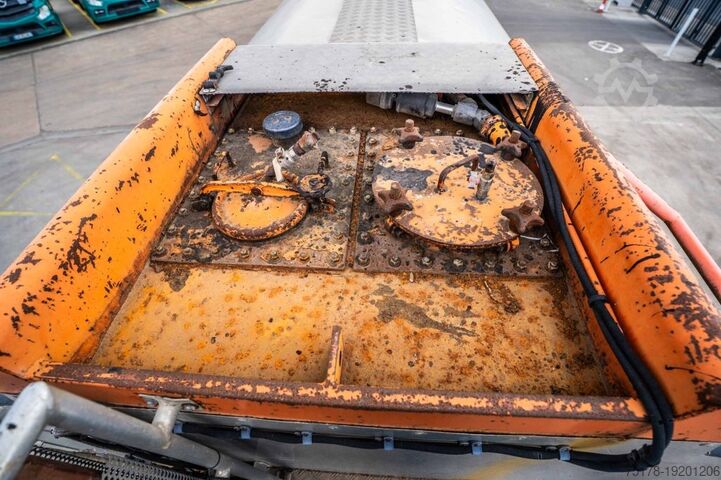 Tankwagen SCANIA SCANIA 124G420-6x4/BITUMEN/ASFALT