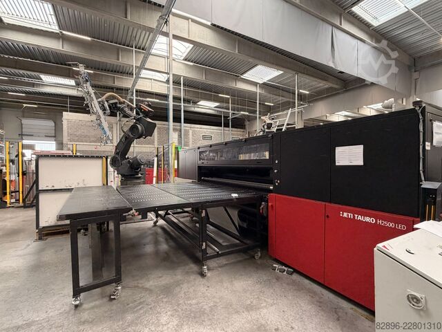 Hybrider UV-LED-Digitaldrucker AGFA AGFA TAURO 2500LED Double robot