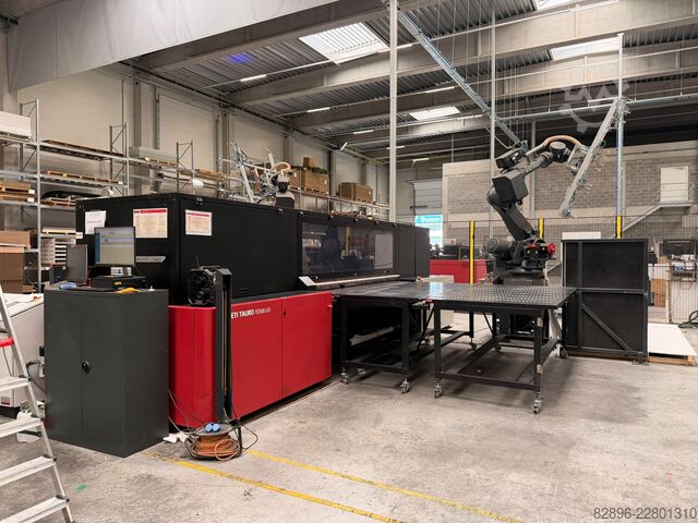 Hybrider UV-LED-Digitaldrucker AGFA AGFA TAURO 2500LED Double robot