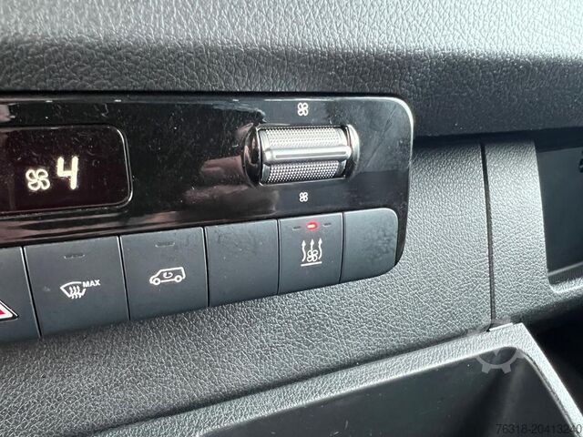 Minibus Mercedes-Benz Sprinter 316 DOKA Autom Sthzg 3.5t AHK Leder LED