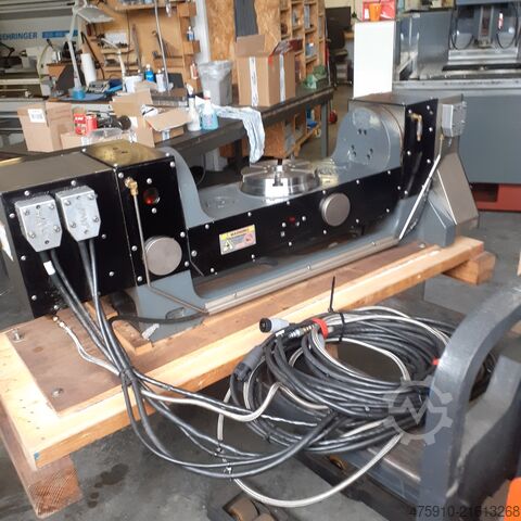 Universal-Bearbeitungszentrum HAAS TR210