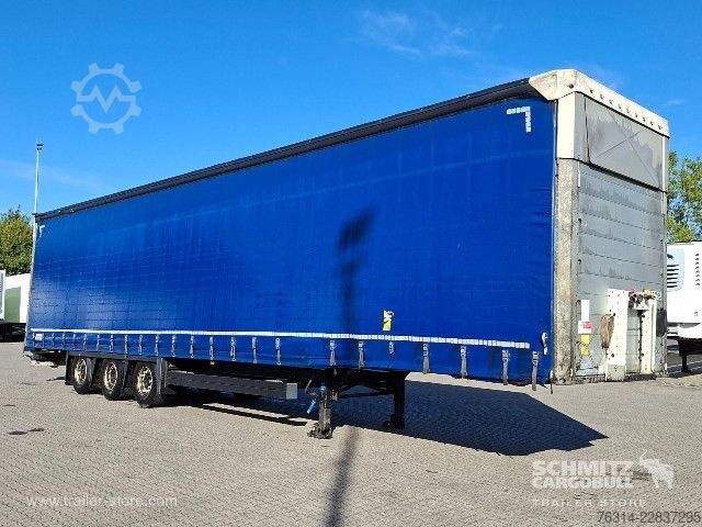Auflieger mit Pritsche & Plane Schmitz Cargobull Curtainsider Mega Getränke