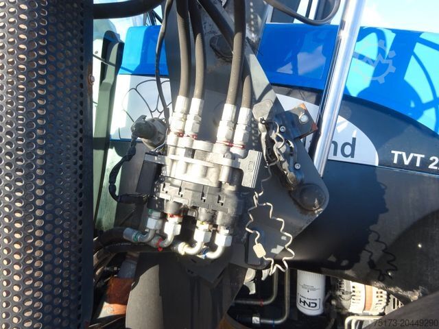 Hofschlepper NEW HOLLAND T 6.190 PC 4x4 Frontlader Klima