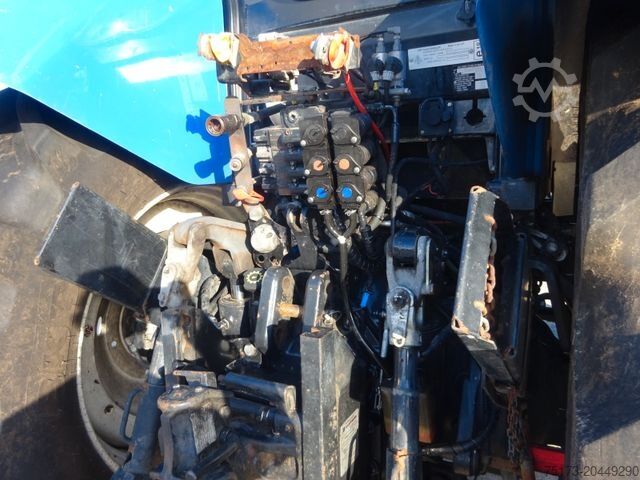 Hofschlepper NEW HOLLAND T 6.190 PC 4x4 Frontlader Klima