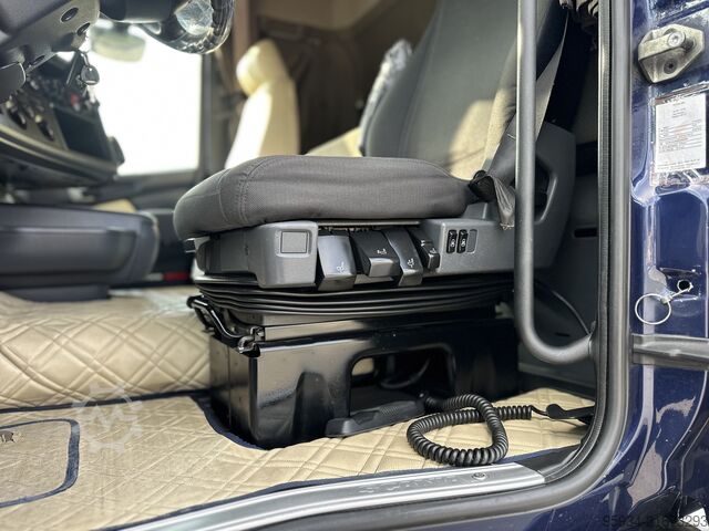 Standard SZM SCANIA R 560