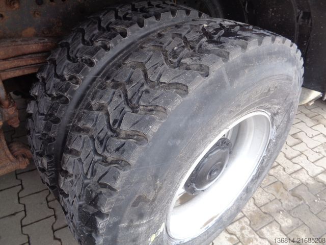 Kipper LKW MERCEDES-BENZ Actros 3240 8x4 Blatt Meiller 3-S-Kipper