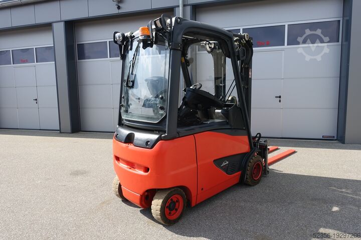 Frontstapler Linde E20PH Triplex