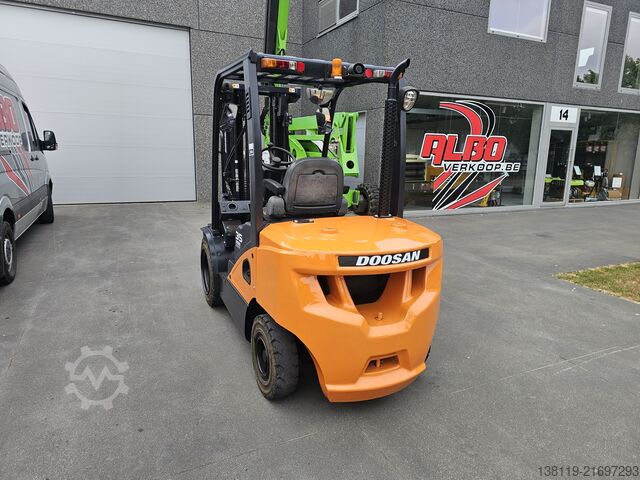 Gabelstapler DOOSAN D35