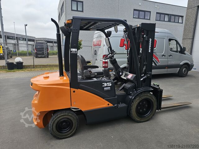 Gabelstapler DOOSAN D35