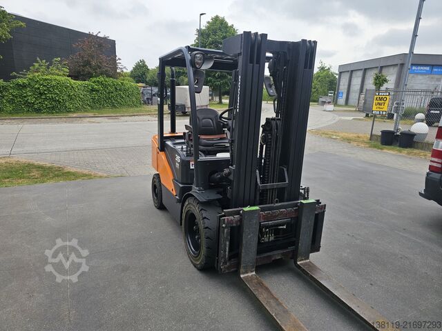 Gabelstapler DOOSAN D35