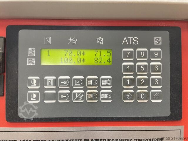 Hobel- und Kehlautomat WEINIG HYDROMAT  (9 spindle)