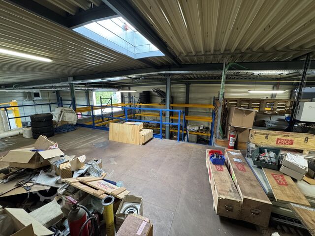 Demountable storage platform