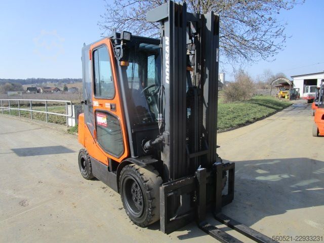 Diesel Forklift Doosan D35C-5 Triplex-FH 4,9m + Seitenschieber
