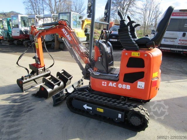Mini excavators Atlas AC08B - mechan. Schnellwechsler LEHNHOF + 3 Löffel