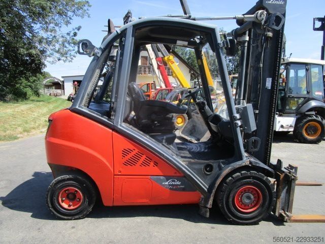 Dieselstapler Linde H30D - Zinkenversteller + Seitenschieber + Duplex-