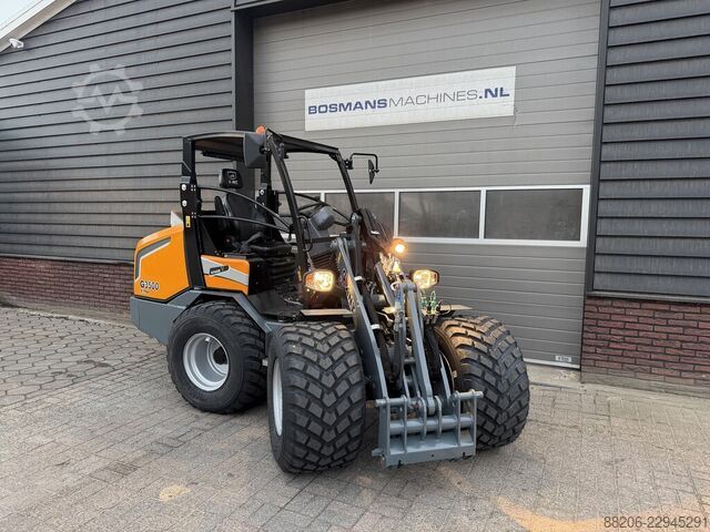 Giant G3500 X-TRA loader NEW GIANT G3500 X-TRA shovel NIEUW