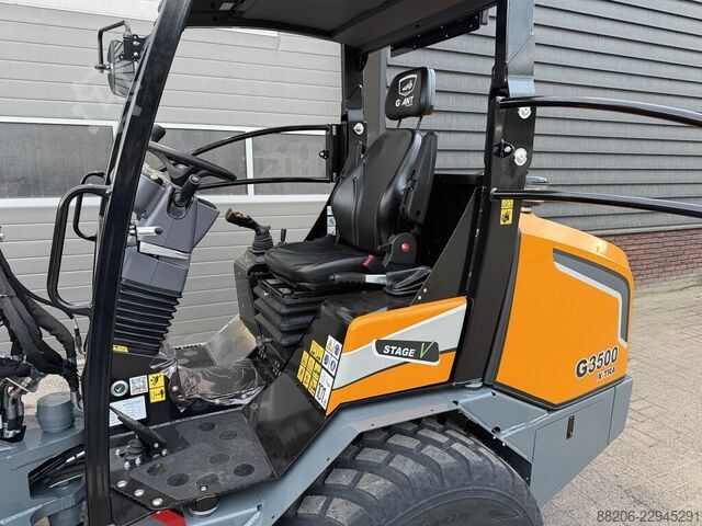Giant G3500 X-TRA loader NEW GIANT G3500 X-TRA shovel NIEUW