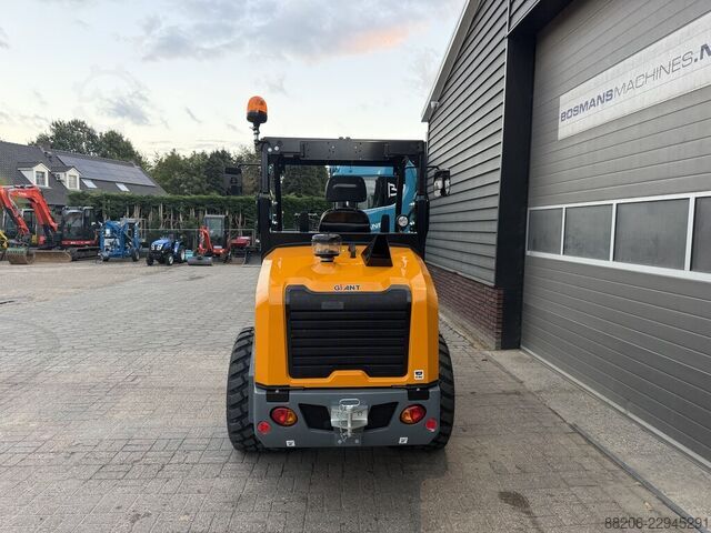 Giant G3500 X-TRA loader NEW GIANT G3500 X-TRA shovel NIEUW
