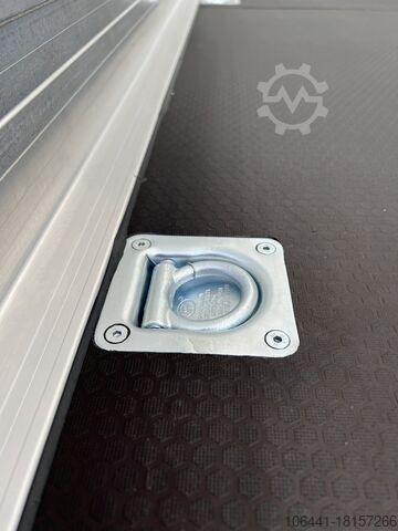 Transporter with suitcase MERCEDES-BENZ Sprinter 519 Möbelkoffer mit Türen