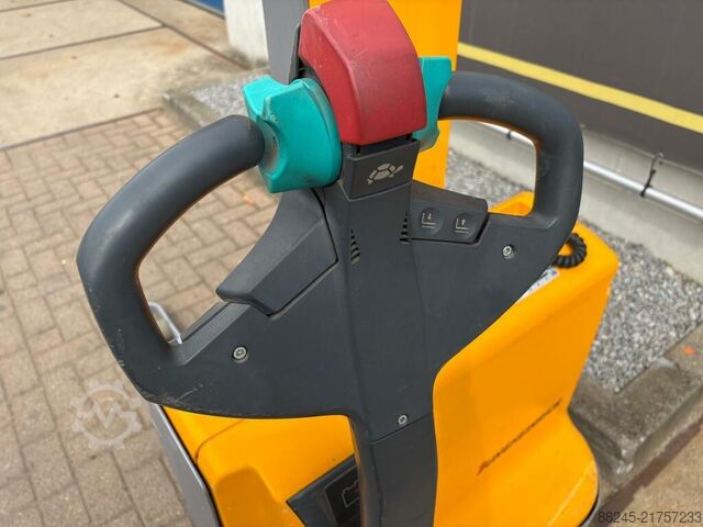 VS-22832 Compact stacker Jungheinrich EMC110 JUNGHEINRICH EMC110