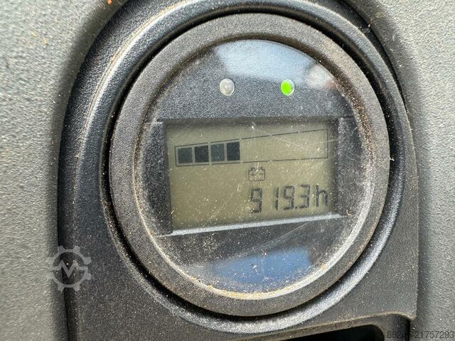 VS-22810 Electric COMPACT stacker Linde L12 LINDE L12