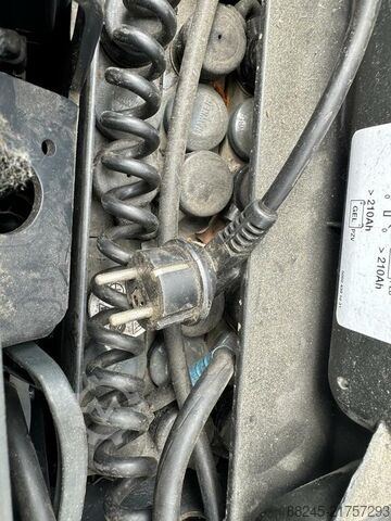 VS-22810 Electric COMPACT stacker Linde L12 LINDE L12