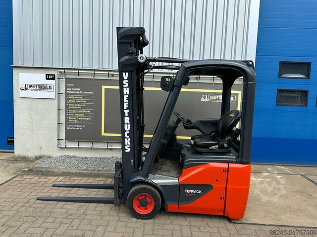 VS-22814 Electric triplex forklift Linde E12 COMPACT LINDE E12