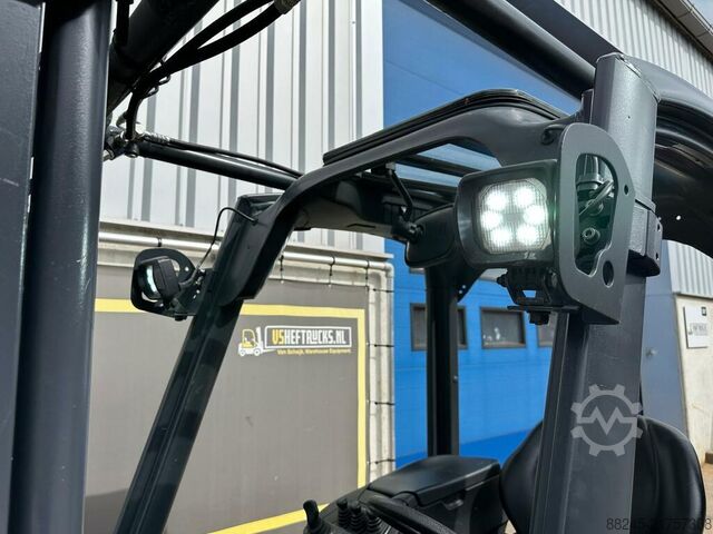 VS-22814 Electric triplex forklift Linde E12 COMPACT LINDE E12