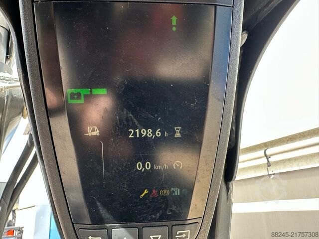 VS-22814 Electric triplex forklift Linde E12 COMPACT LINDE E12