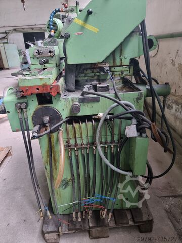 TOS BU 16 Cylindrical grinding machine TOS Hostivař BU 16