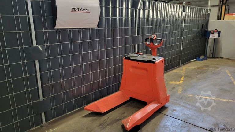 Niederhubwagen Linde T16 // Gabeln Sonderbau IK/IK 400mm Rollenaufnahme