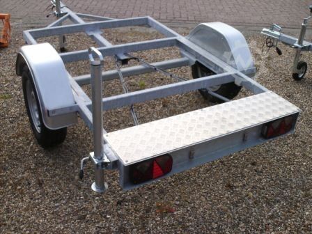 Snelverkeer aanhangers (voor IBC tank)  Snelverkeer aanhangers (voor IBC tank)