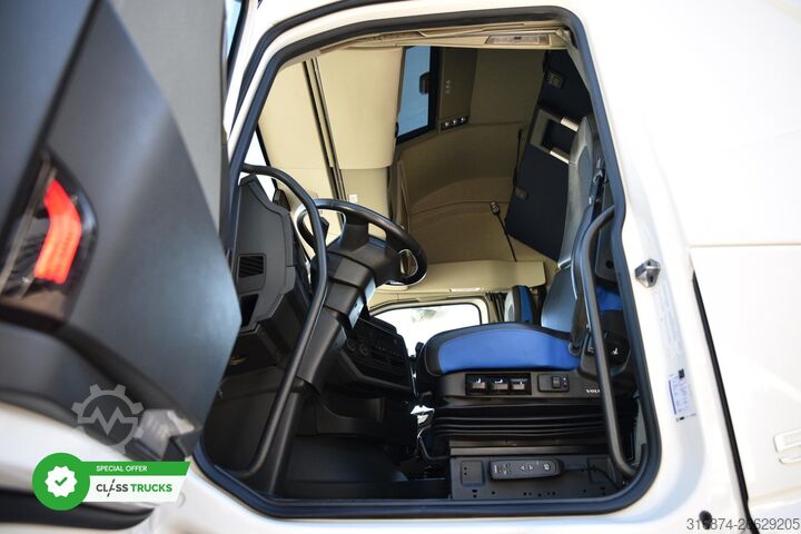 Standard tractor unit VOLVO FH 500 Globetrotter XL, Side Skirts