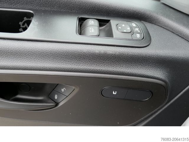 High top van MERCEDES-BENZ Sprinter 317 CDI L2H2 Klima Navi CAM
