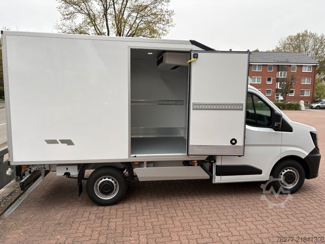 Refrigerator body van RENAULT MasterL2 mit Tiefkühlkoffer ThermoKing V500, AHK