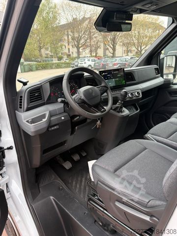 Refrigerator body van RENAULT MasterL2 mit Tiefkühlkoffer ThermoKing V500, AHK
