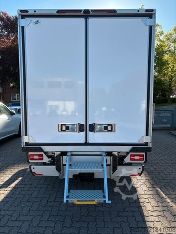 Refrigerator body van RENAULT MasterL2 mit Tiefkühlkoffer ThermoKing V500, AHK