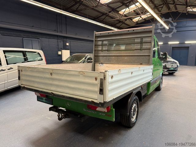Curtain sider van MERCEDES-BENZ Sprinter 209 DoKa Pritsche AHK 108TKM TÜV NEU!