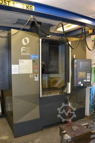Horizontal-Bearbeitungszentrum MAKINO F 5