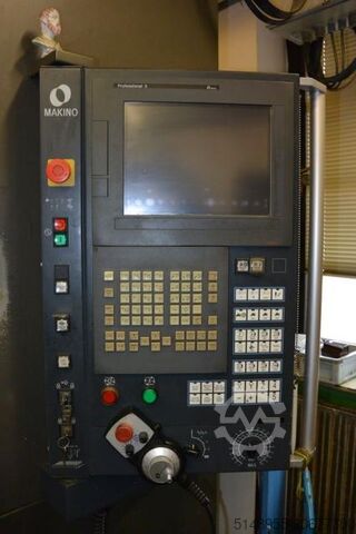 Horizontal-Bearbeitungszentrum MAKINO F 5