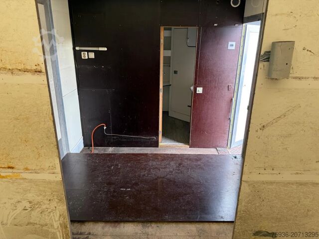 Koffer Volvo FL 12.240 STAND Airco 2x bed Douche Heater