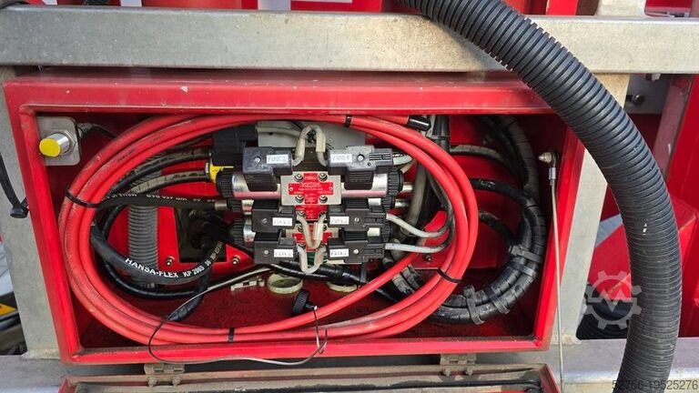 Lkw-Arbeitsbühne Palfinger P900