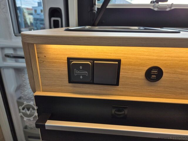 Semi-integrated camper CHAUSSON 627 Titanium Line *MJ26*Arctic*Hubbett*Navi*ACC