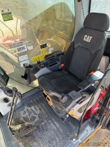 Raupenbagger CAT 395 (Saudi Arabia)