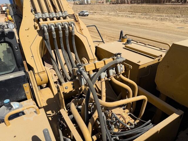 Raupenbagger CAT 395 (Saudi Arabia)