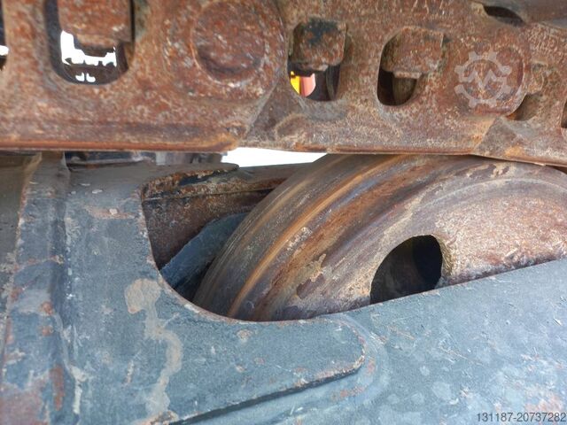 Raupenbagger Hitachi ZX220LC (Abu Dhabi)